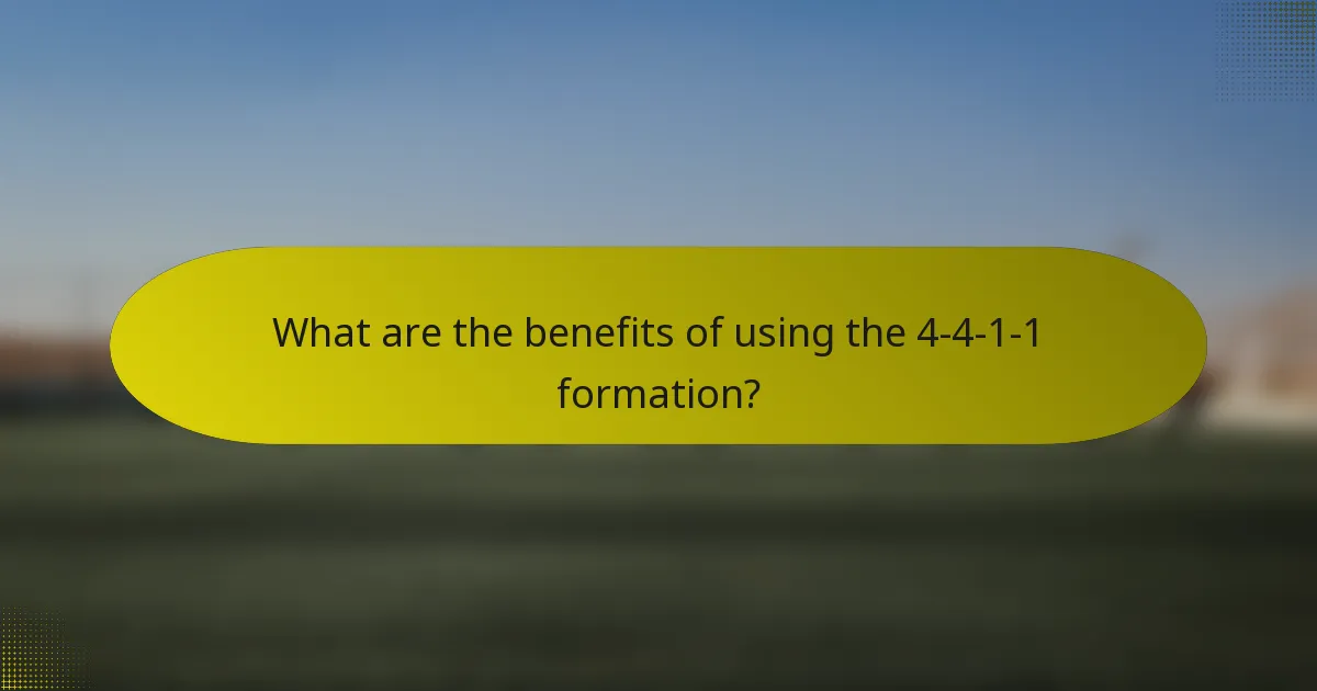 What are the benefits of using the 4-4-1-1 formation?